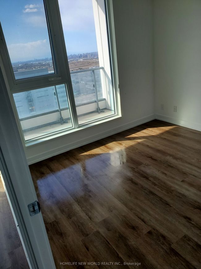 3007 - 5 Buttermill Ave, Condo with 2 bedrooms, 2 bathrooms and null parking in Vaughan ON | Image 5