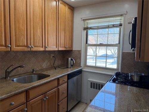 apt-1-19-211 E 73rd St, New York, NY, 10021-0144 | Card Image