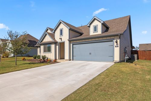 742 Buttercup Dr, Pilot Point, TX, 76258-2028 | Card Image