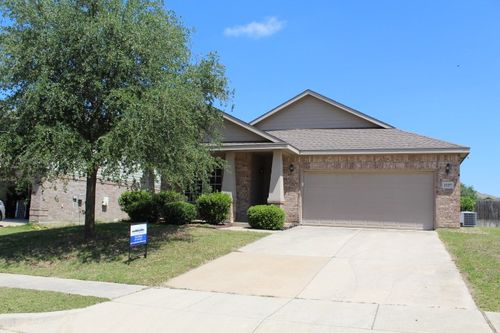 1227 Eagles Nest Trl, Krum, TX, 76249-7524 | Card Image