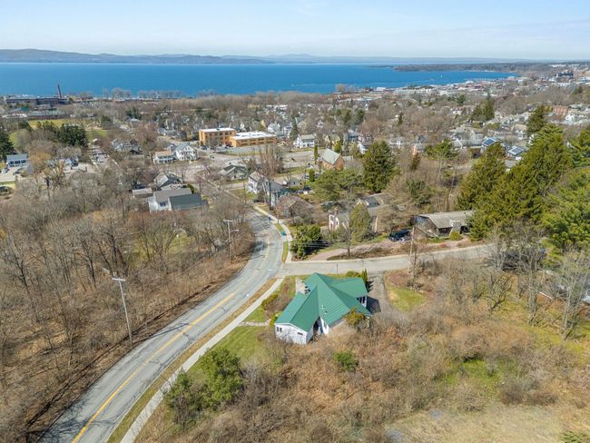 68 Ledge Rd, House other with 2 bedrooms, 2 bathrooms and null parking in Burlington VT | Image 55