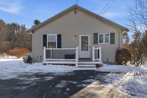 295 Central Avenue, Lewiston, ME, 04240 | Card Image