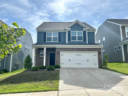 6020 Hampstead Pond Ln, Matthews, NC, 28105-7720 | Card Image