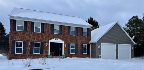 2421 W Twin Willows Drive, GRAND CHUTE, WI, 54914 | Card Image