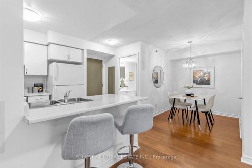 226-35 Saranac Boulevard, Toronto, ON, M6A2G4 | Card Image