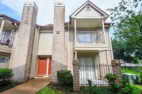2120 El Paseo St, Houston, TX, 77054-3241 | Card Image
