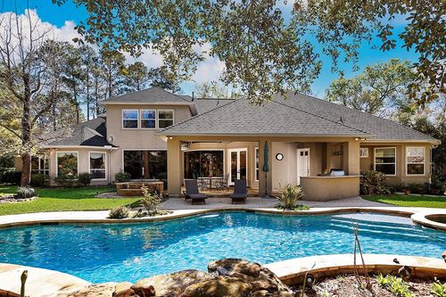 22 W Bracebridge Cir, The Woodlands, TX, 77382-2539 | Card Image