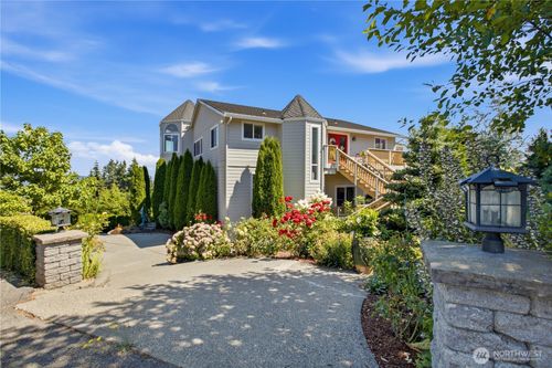 6203 Watchtower Rd Ne, Tacoma, WA, 98422-1359 | Card Image