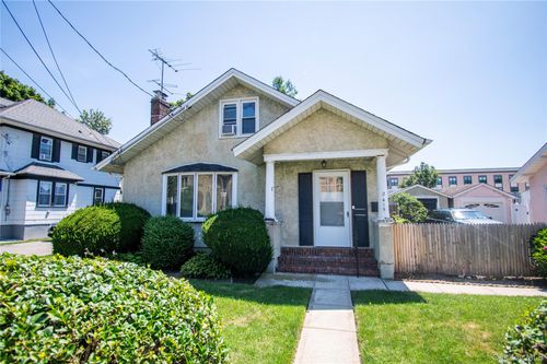2415 Gale Avenue, Hempstead, NY, 11510 | Card Image