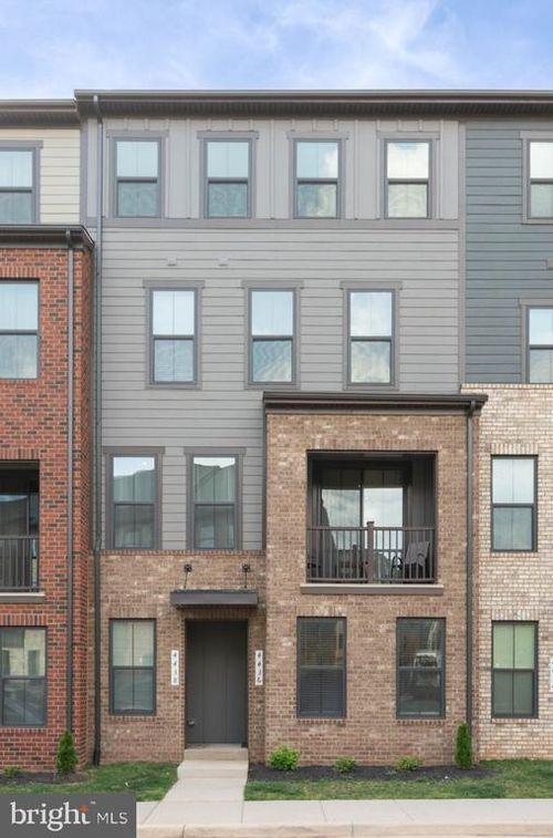 155-4436 Field Gate Ln, CHANTILLY, VA, 20151-3890 | Card Image