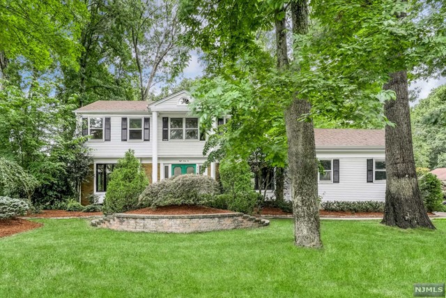 Battel Pl, Oradell, NJ 07649