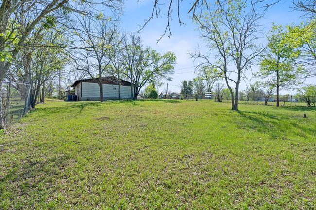 405 E Browning St, House other with 4 bedrooms, 2 bathrooms and 2 parking in Manor TX | Image 7