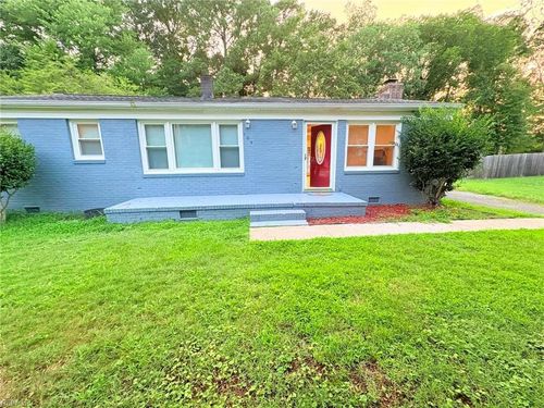 105 Second St, Yorktown, VA, 23692-4834 | Card Image