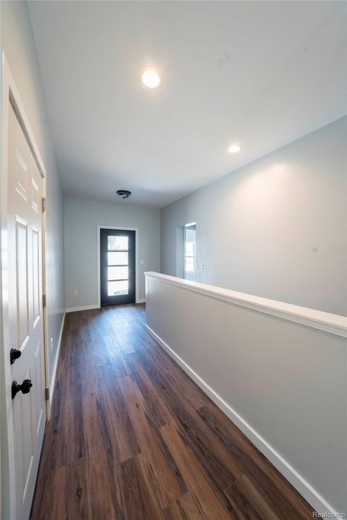 1405 Cedarcrest Dr, Carleton, MI, 48117-9621 | Card Image