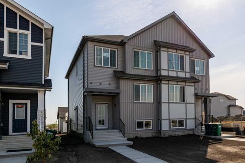 978 Edgefield St, Strathmore, AB, T1P0H6 | Card Image
