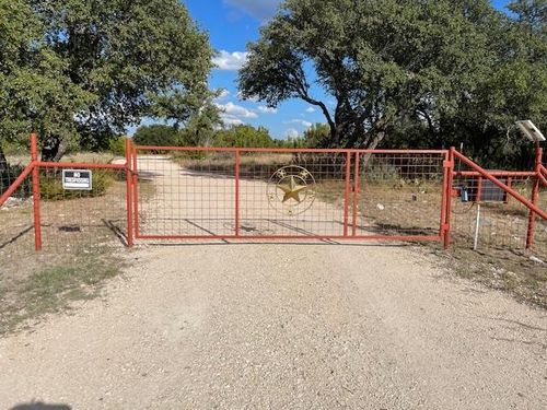 22266 Chula Vista Rd, Christoval, TX, 76935 | Card Image