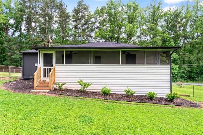 1326 Stella Cir Sw, House other with 3 bedrooms, 2 bathrooms and 3 parking in Smyrna GA | Image 26