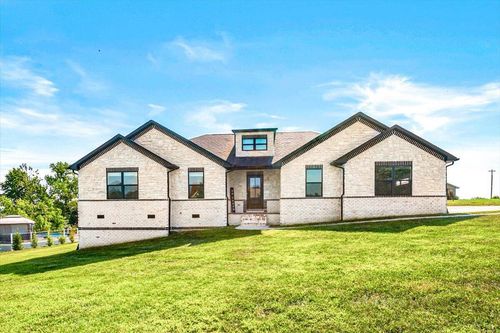 46 Caden Ln, London, KY, 40744-9041 | Card Image
