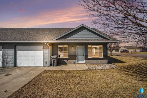 401 S Main Ave Avenue, Garretson, SD, 57030 | Card Image