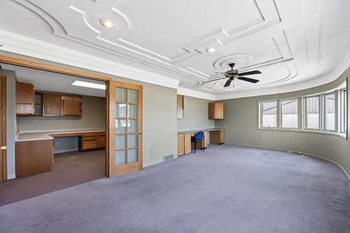 suite-3-953 E Main, Manchester, IA, 52057 | Card Image