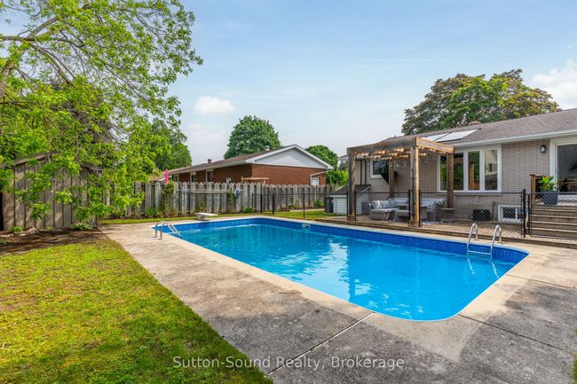 232 4th Ave, House other with 4 bedrooms, 3 bathrooms and 4 parking in Hanover ON | Image 43
