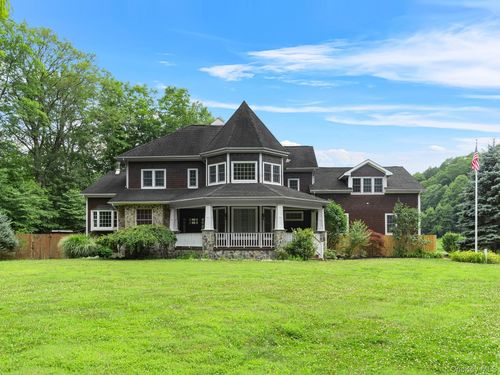 1081 E Mountain Rd S, Cold Spring, NY, 10516-4353 | Card Image