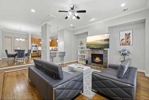 1205 Detering St, Houston, TX, 77007-3103 | Card Image