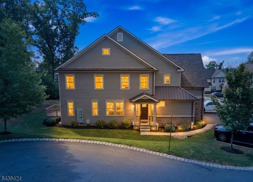 10 Albie Dr, Mountain Lakes, NJ, 07046-1901 | Card Image