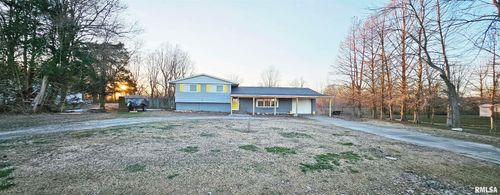215 Valley Rd, Mounds, IL, 62964-2304 | Card Image