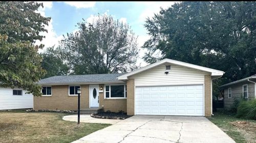 1462 E Wayland St, Springfield, MO, 65804-3266 | Card Image