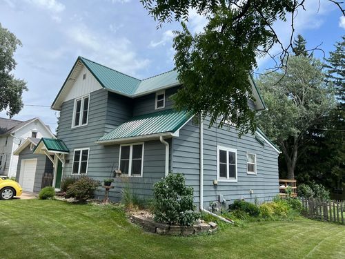 407 Union St, Fayette, IA, 52142-9151 | Card Image