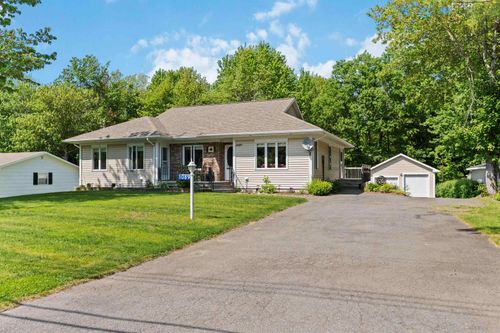 1089 Pine Crest Dr, Centreville, NS, B0P1J0 | Card Image