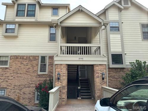 apt-f-2300 Yellowstone Park Ct, Maryland Heights, MO, 63043-4524 | Card Image