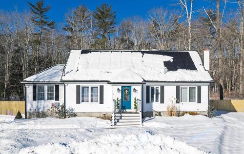 14 Meredith Drive, Seabrook, NH, 03874 | Card Image