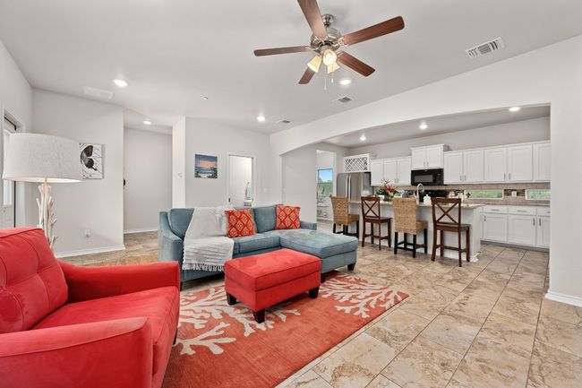 Spacious Open Area | Image 16