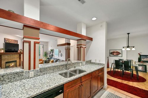 203-15295 W Library Lane, New Berlin, WI, 53151 | Card Image