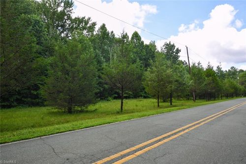 5864 Turner Smith Rd, Browns Summit, NC, 27214-9523 | Card Image