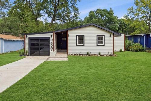 5429 Maple St, Mission, KS, 66202-1908 | Card Image