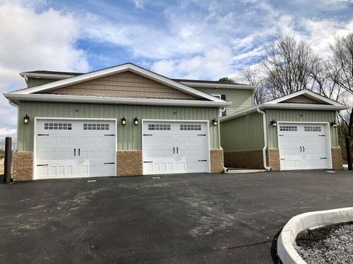 95 Chucks Aly, Jonesborough, TN, 37659-1700 | Card Image