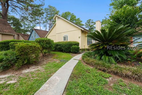 42-42 Wee Rd, Hilton Head Island, SC, 29926-1115 | Card Image