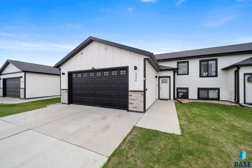 2026 Ace Ave Avenue, Brookings, SD, 57006 | Card Image