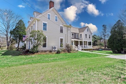 1 Winnatuxett Beach Rd, Mattapoisett, MA, 02739-2128 | Card Image