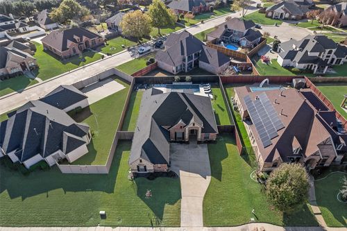 1404 Mossy Rdg, Desoto, TX, 75115-9701 | Card Image