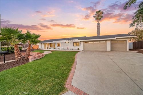 19414 Dry Gulch Rd, Corona, CA, 92881-4137 | Card Image