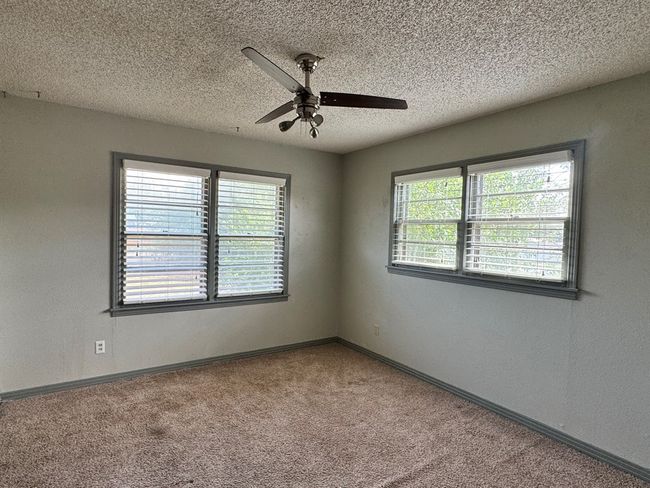 2203 40 Th St, House other with 3 bedrooms, 1 bathrooms and 2 parking in Snyder TX | Image 13