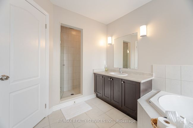 16 Zephyr Rd, House attached with 3 bedrooms, 3 bathrooms and 2 parking in Caledon ON | Image 37