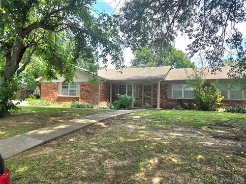 11727 N 103rd East Ave, Owasso, OK, 74055 | Card Image