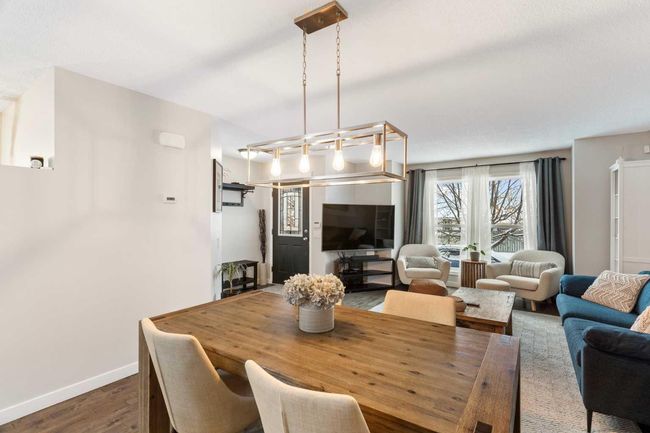 81 Prestwick Rise Se, Home with 3 bedrooms, 1 bathrooms and 2 parking in Calgary AB | Image 11