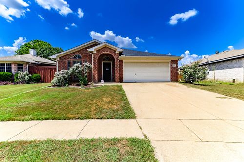 5503 Onyx Ct, Arlington, TX, 76017-0511 | Card Image