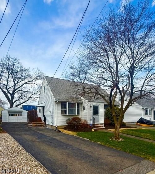 62 Runyon Rd, Clifton, NJ, 07013-2710 | Card Image